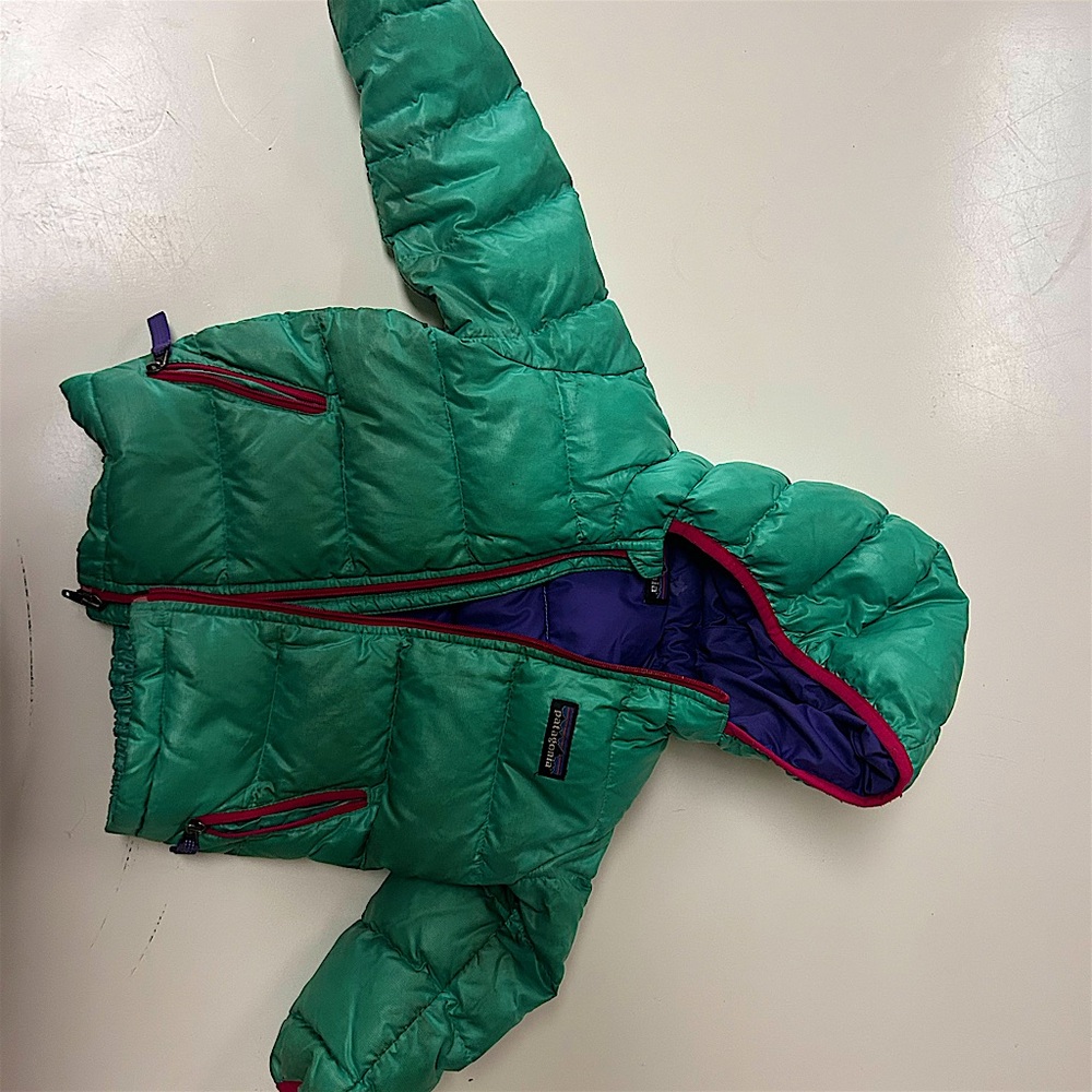 Infant Patagonia down puffer coat. Excellent condition. Beautiful Kelly Green